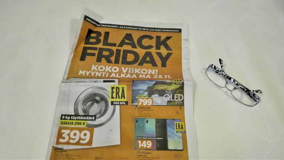 Black-Friday-newspaper-journal-ad-commercial