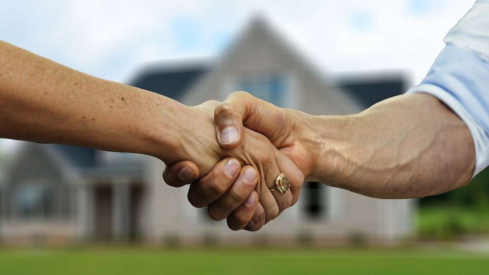 Purchase-house-home-real-estate-agreement
