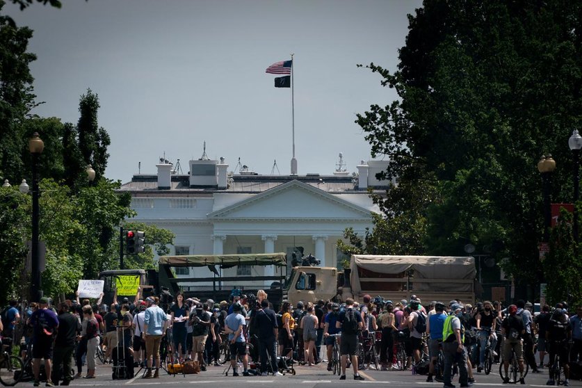 03 June 2020, US, Washington, D.C.: Military vehicles stand in front of of the White House following the protest against the violent death of the African-American George Floyd by a white policemen in Minneapolis last week. Photo: Jay Mallin/ZUMA Wire/dpa