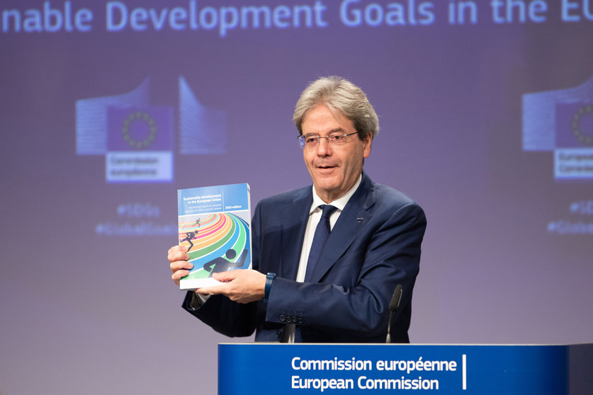 Paolo Gentiloni, European Commissioner for Economy, speaks at a press conference on progress towards the Sustainable Development Goals in the EU. Photo: Xavier Lejeune/European Commission/dpa - ATTENTION: editorial use only and only if the credit mentioned above is referenced in full