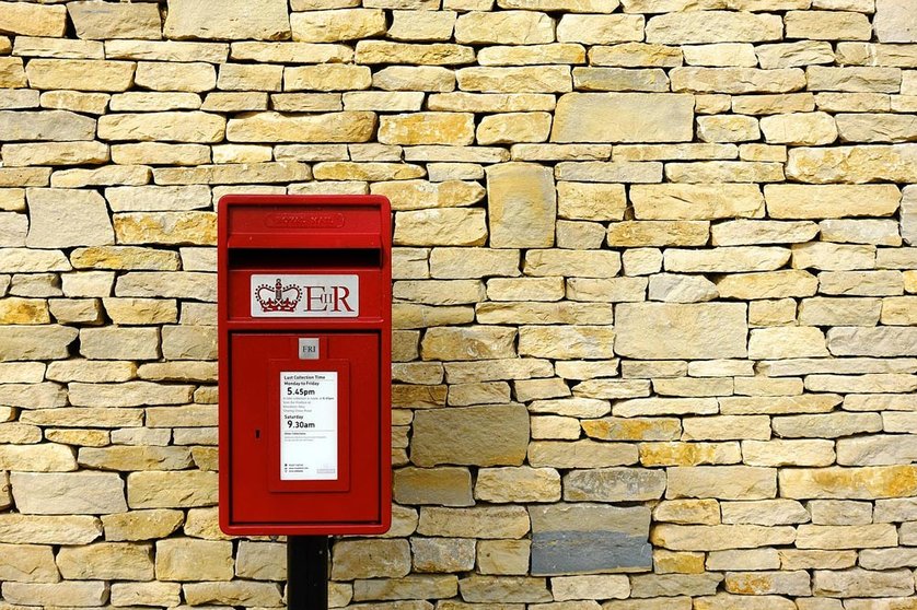 Post-box-royal mail by-pixabay