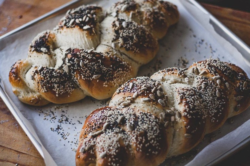 Bread-jewish-by-Pixabay