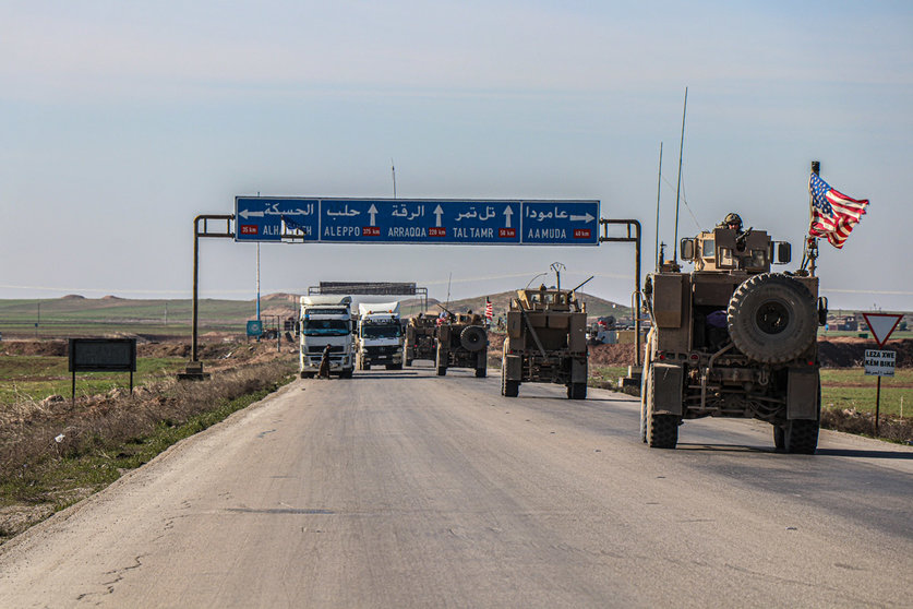 US Army troops deployed on a highway in Syria. Photo: Ivan Omar Hassib from Pexels.