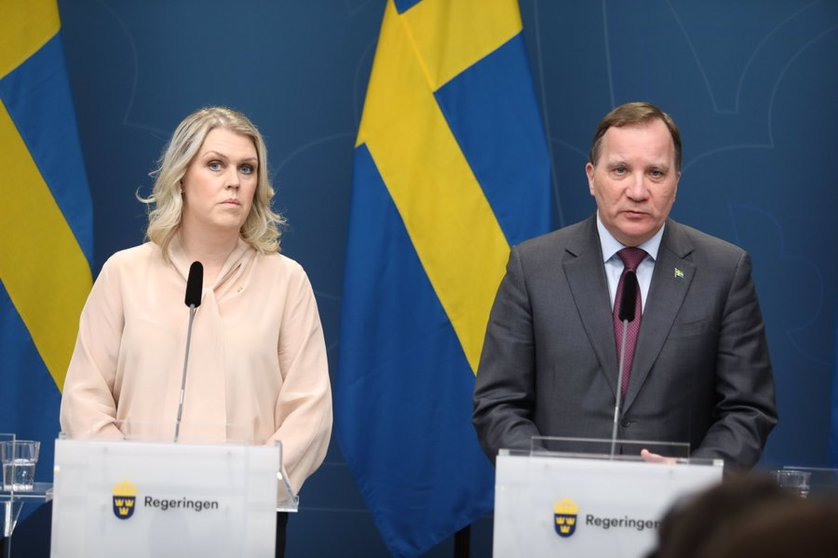 Swedish Social Minister Lena Hallengren (L) with Prime Minister Stefan Lofven at a press conference. Photo: Twitter/@lenahallengren.