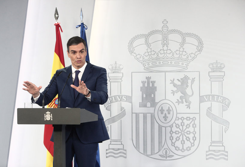 06 April 2021, Spain, Madrid: Spanish Prime Minister Pedro Sanchez attends a press conference after the weekly Cabinet meeting. Photo: Europa Press/E. Parra. Pool/EUROPA PRESS/dpa