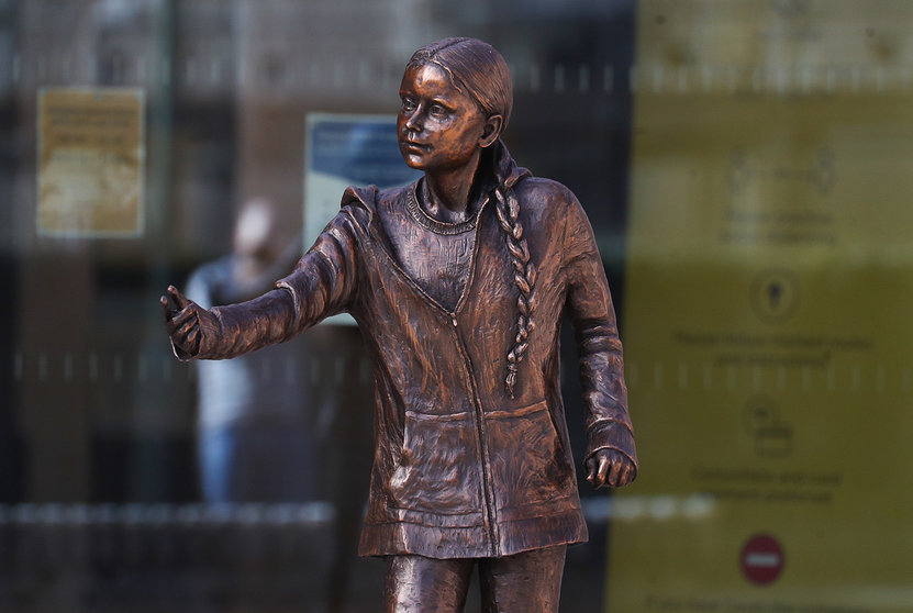 30 March 2021, United Kingdom, Winchester: The statue of Swedish climate change activist Greta Thunberg can be seen outside the University of Winchester's West Down Centre. Photo: Andrew Matthews/PA Wire/dpa
