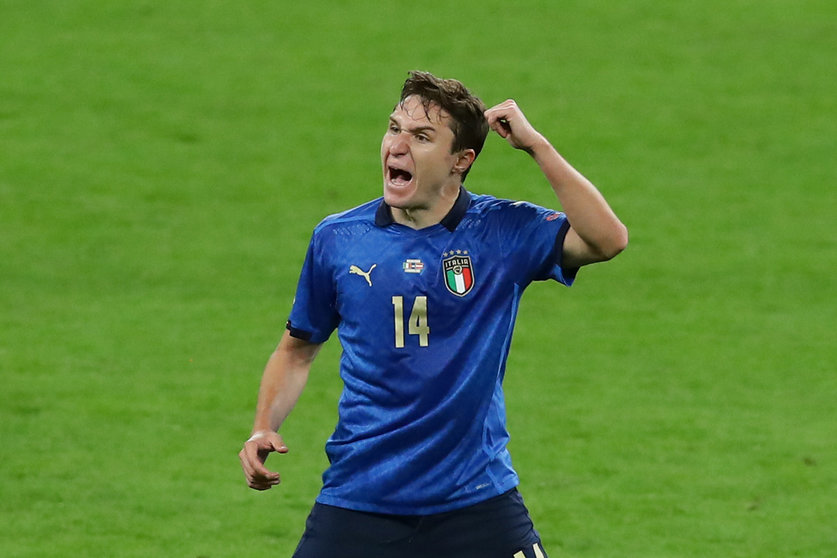 26 June 2021, United Kingdom, London: Italy's Federico Chiesa celebrates scoring his side's first goal during the UEFA EURO 2020 round of 16 soccer match between Italy and Austria at the Wembley stadium. Photo: David Klein/CSM via ZUMA Wire/dpa.