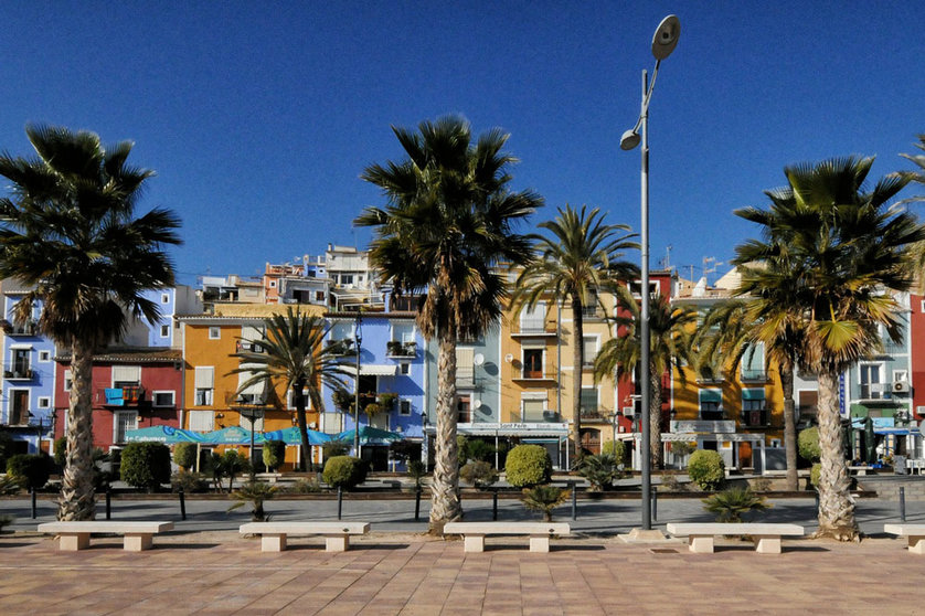 View of the coastal town of Villajoyosa, in the province of Alicante. Photo: Pixabay.